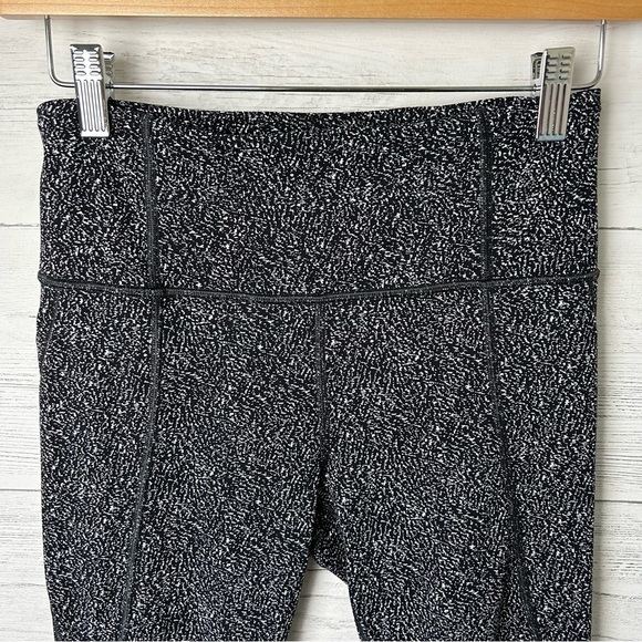 Athleta Lightning Static 7/8 Tight Black White High Rise Pockets Small - Picture 4 of 12